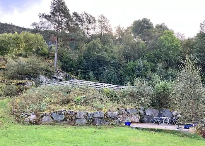 House By The Sea With Private And Jetty * Hjelmeland